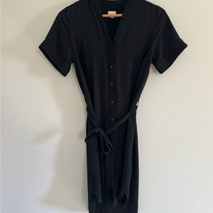 Black, Knee-High Dress w Belt